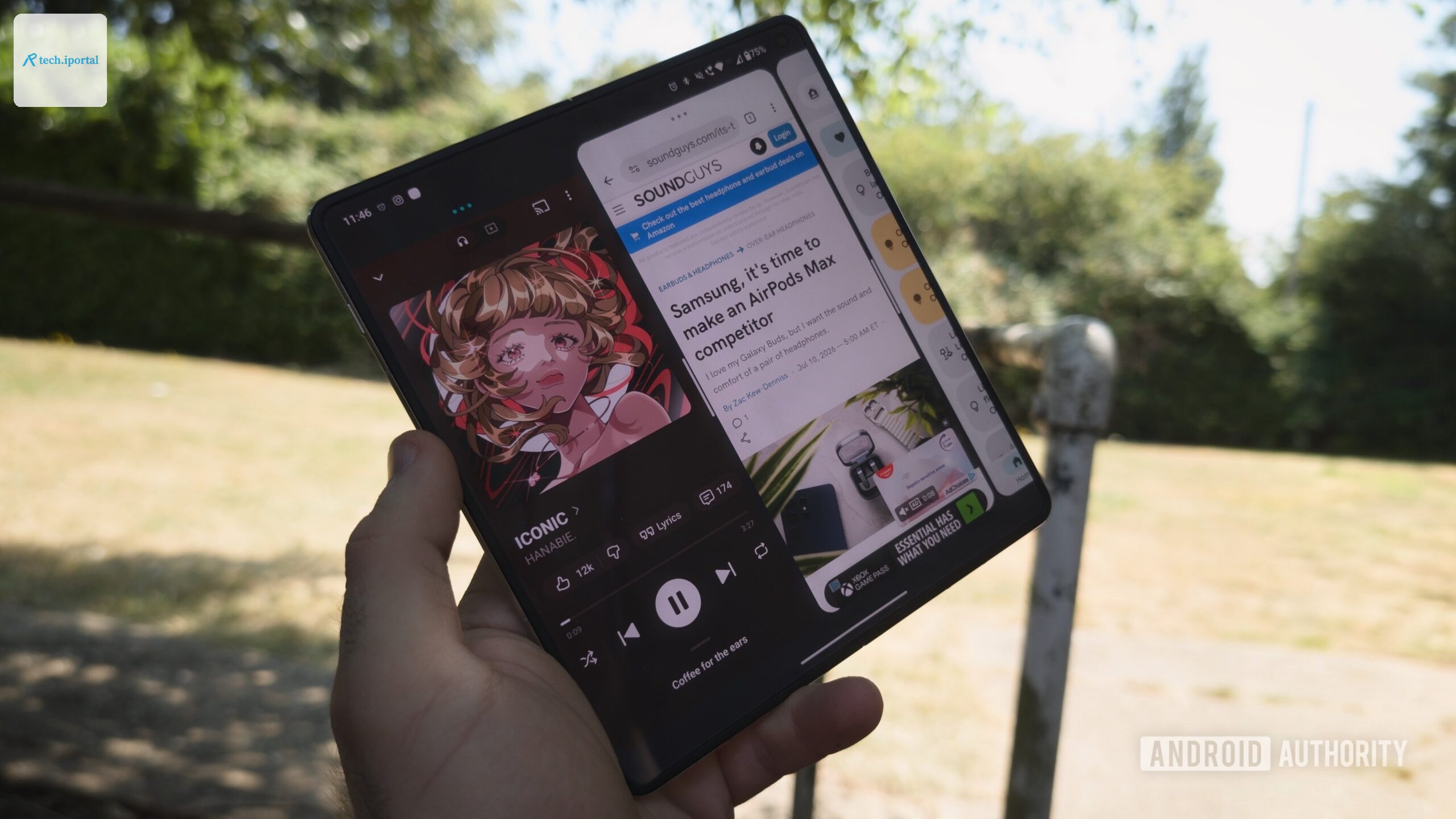 razr fold three apps