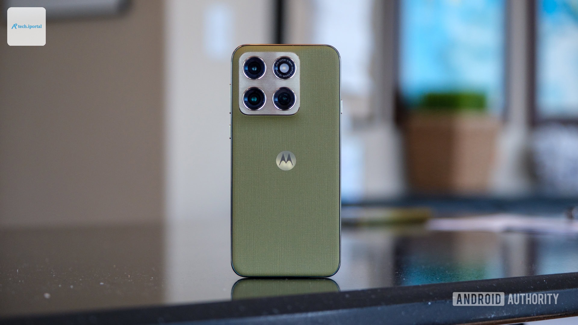 Motorola Moto Edge 2026 rear hero