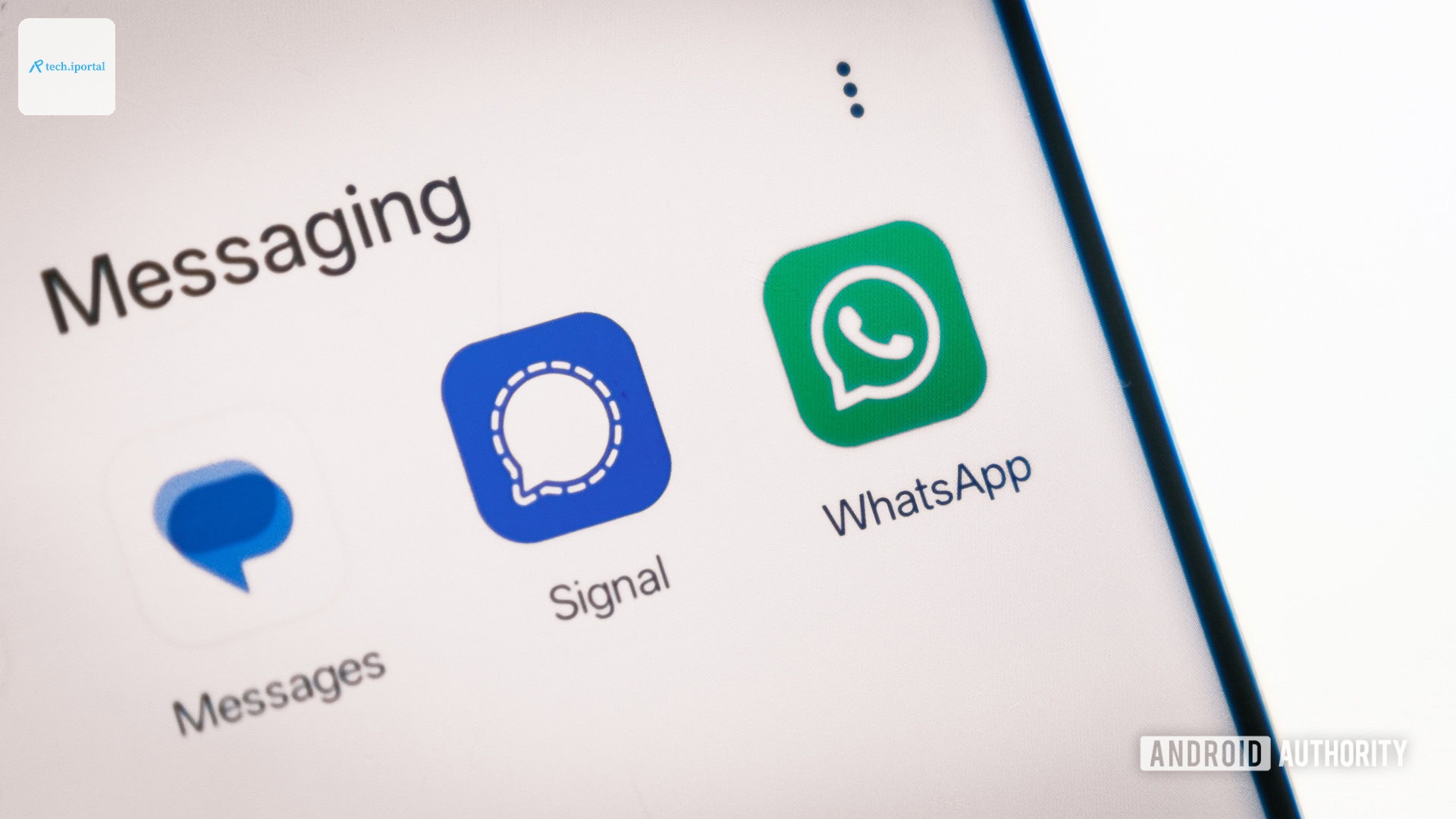 Signal messages and WhatsApp app icons on a Android phone home screen