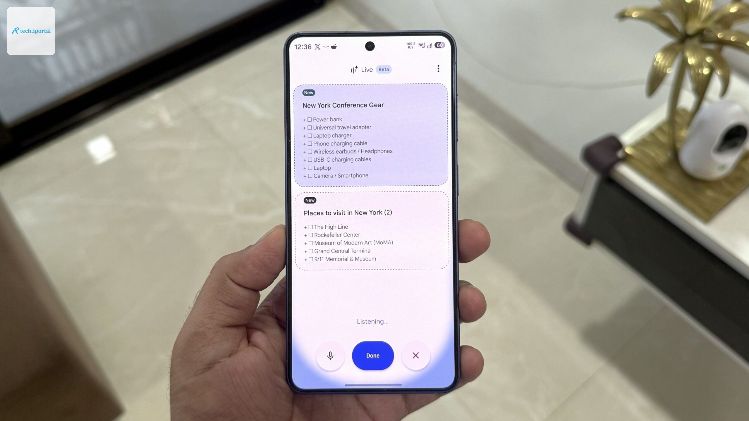 Samsung phone ni hand showing Gemini Live inside Keep