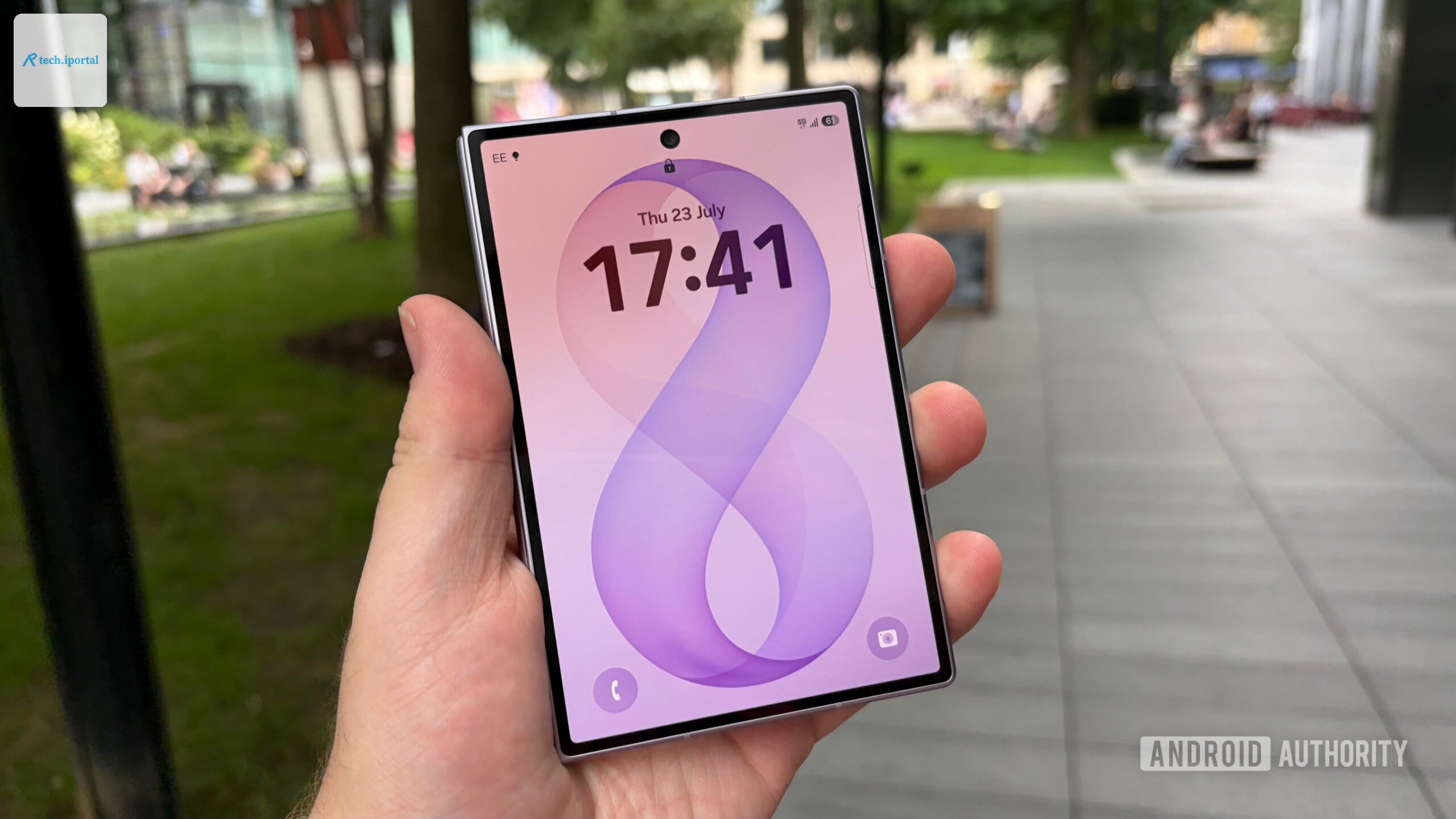 Galaxy Z Fold 8 cover display