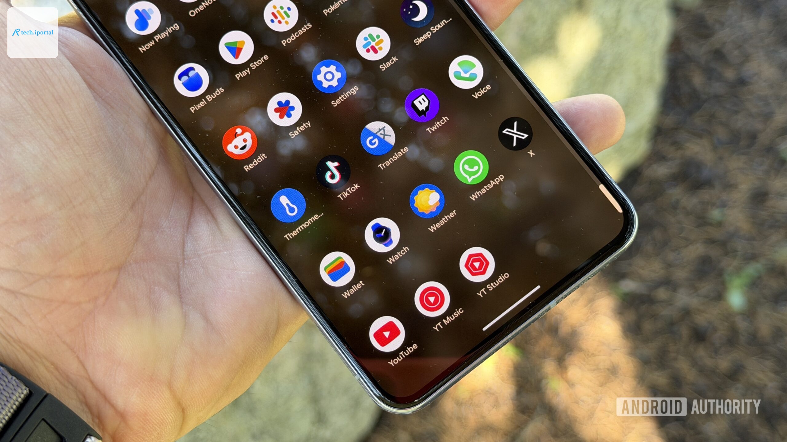 Google Pixel 8 Pro app drawer