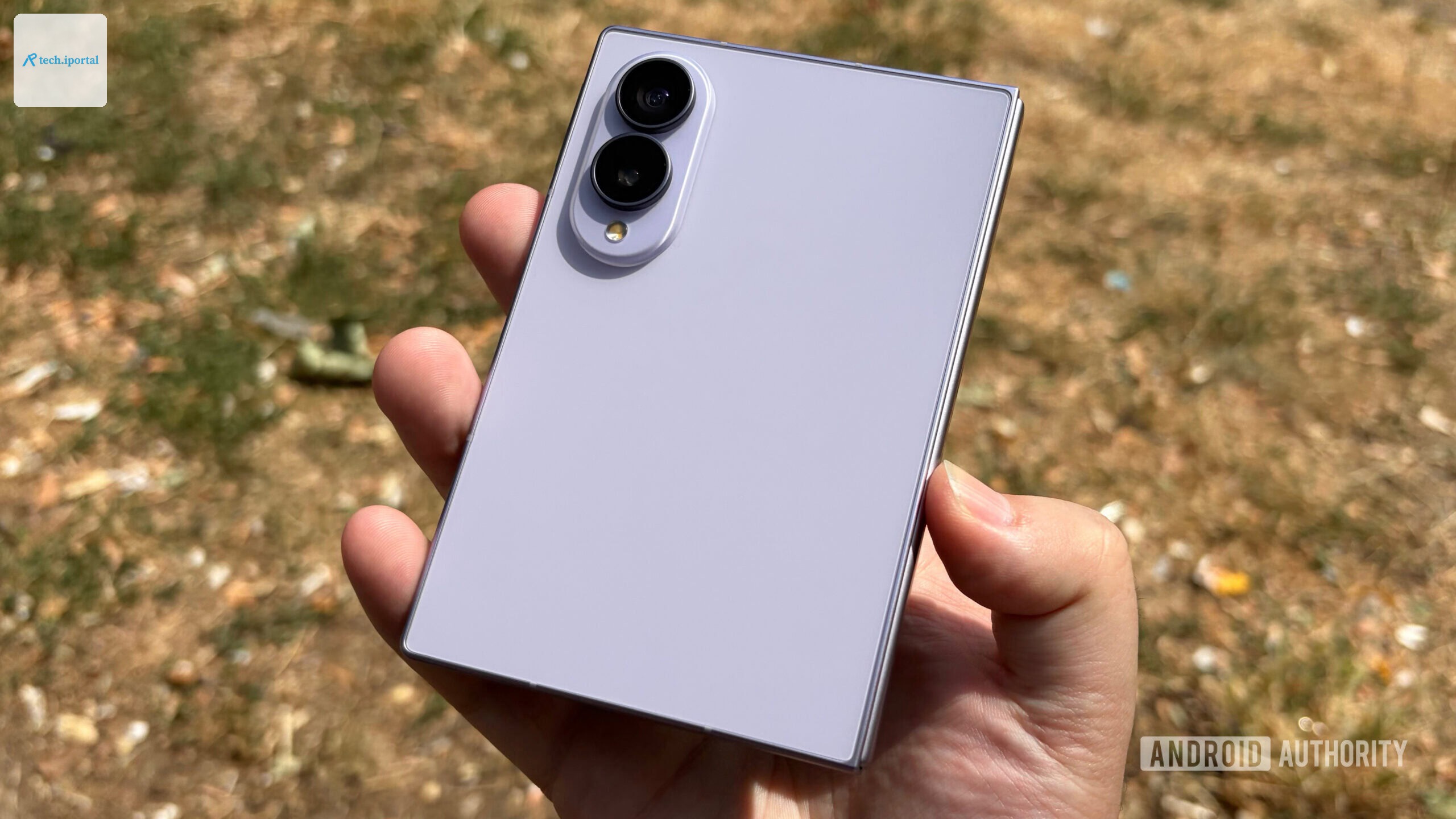 Galaxy Z Fold 8 back