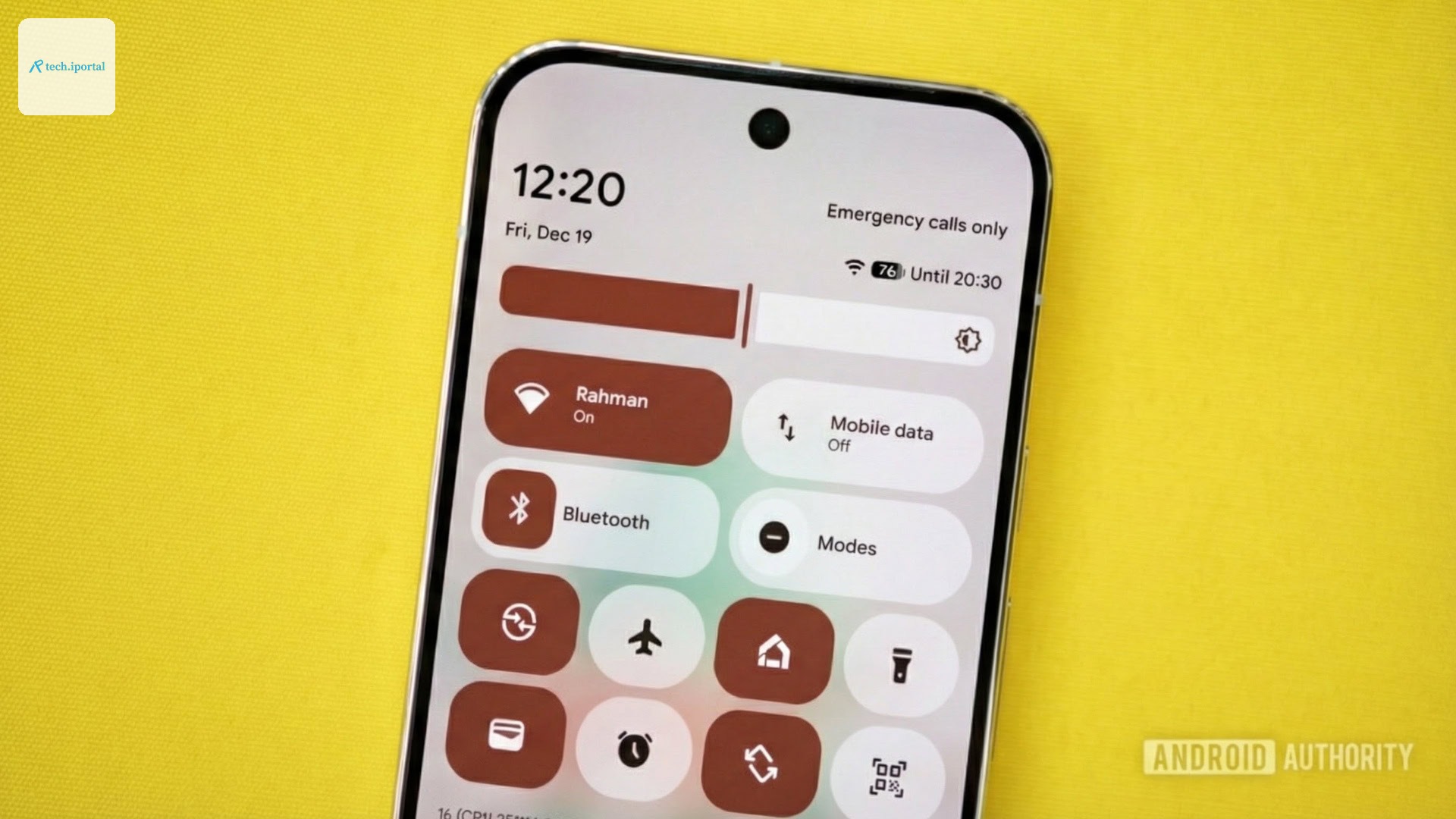 Image of a Pixel phone with WiFi and mobile data tiles