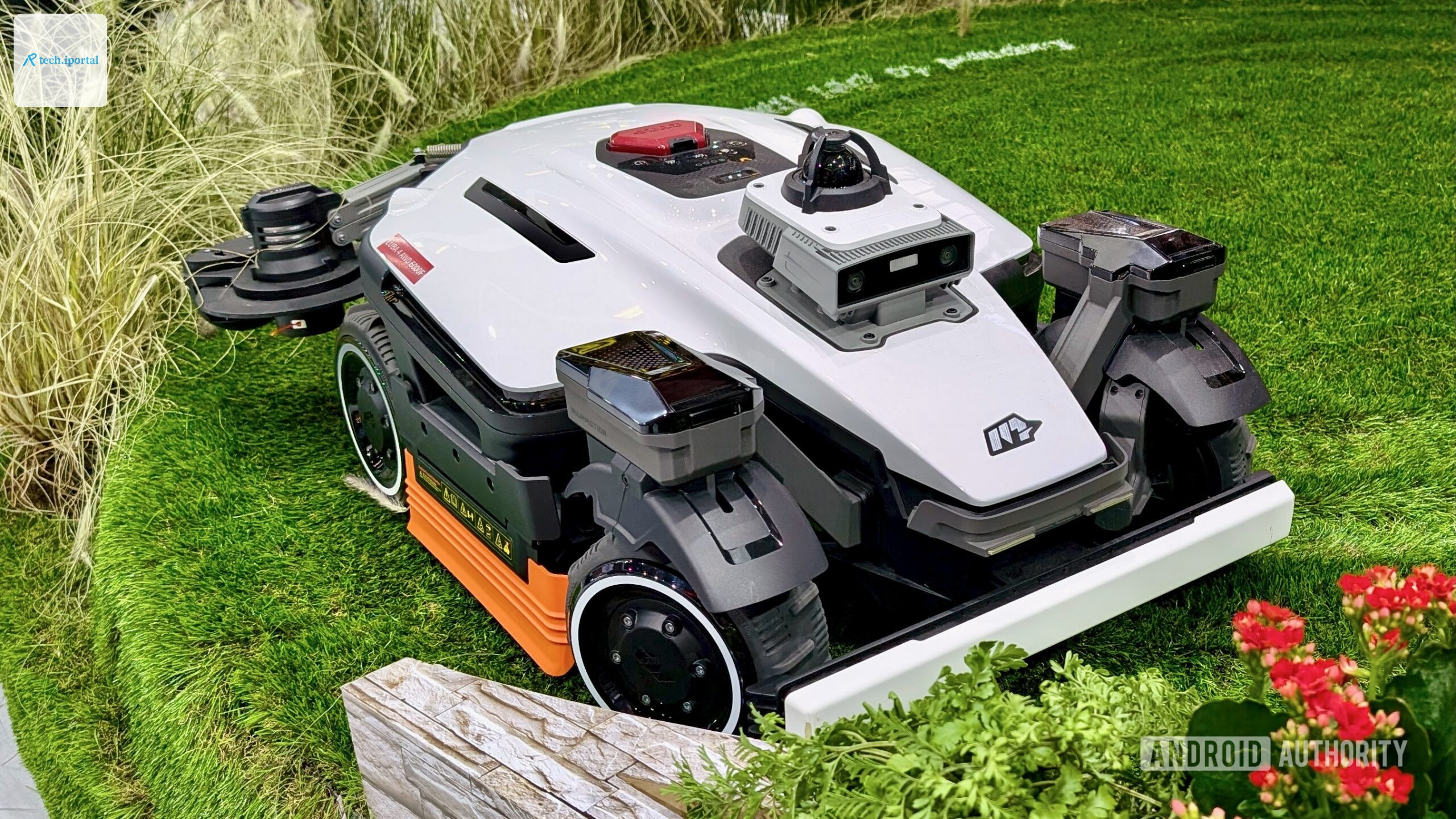 Mammotion LUBA 4 AWD IFA 2026 3 of 6