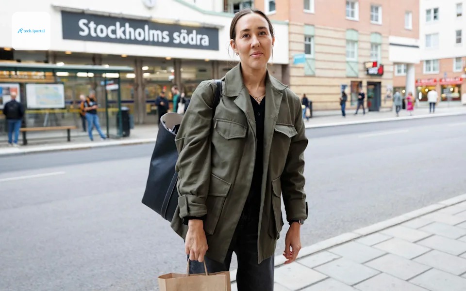 Dr Anna Chotigasatien, who lives in Stockholm, says she only uses cash for her children's pocket money