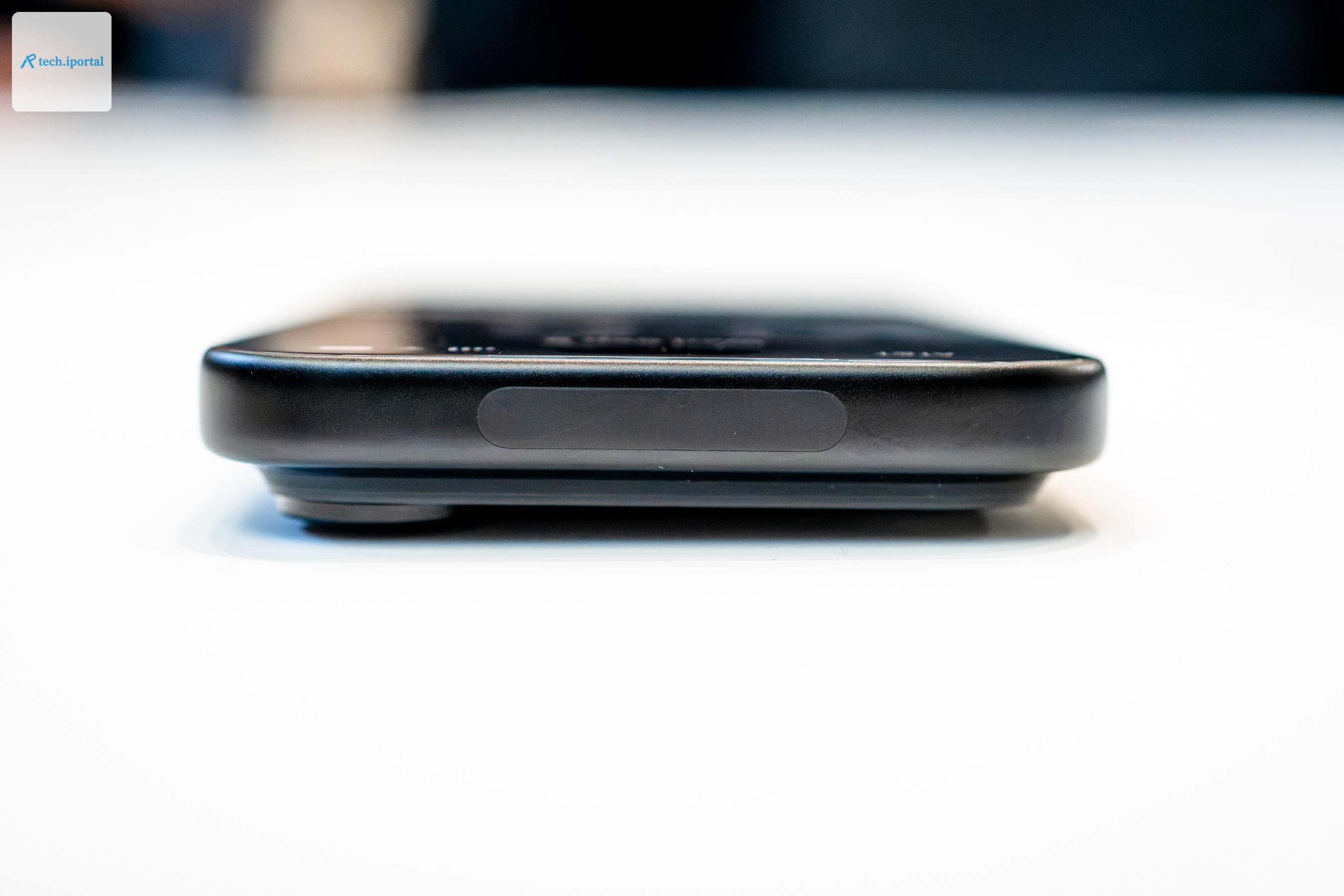 The top of the iPhone 18 Pro in black.