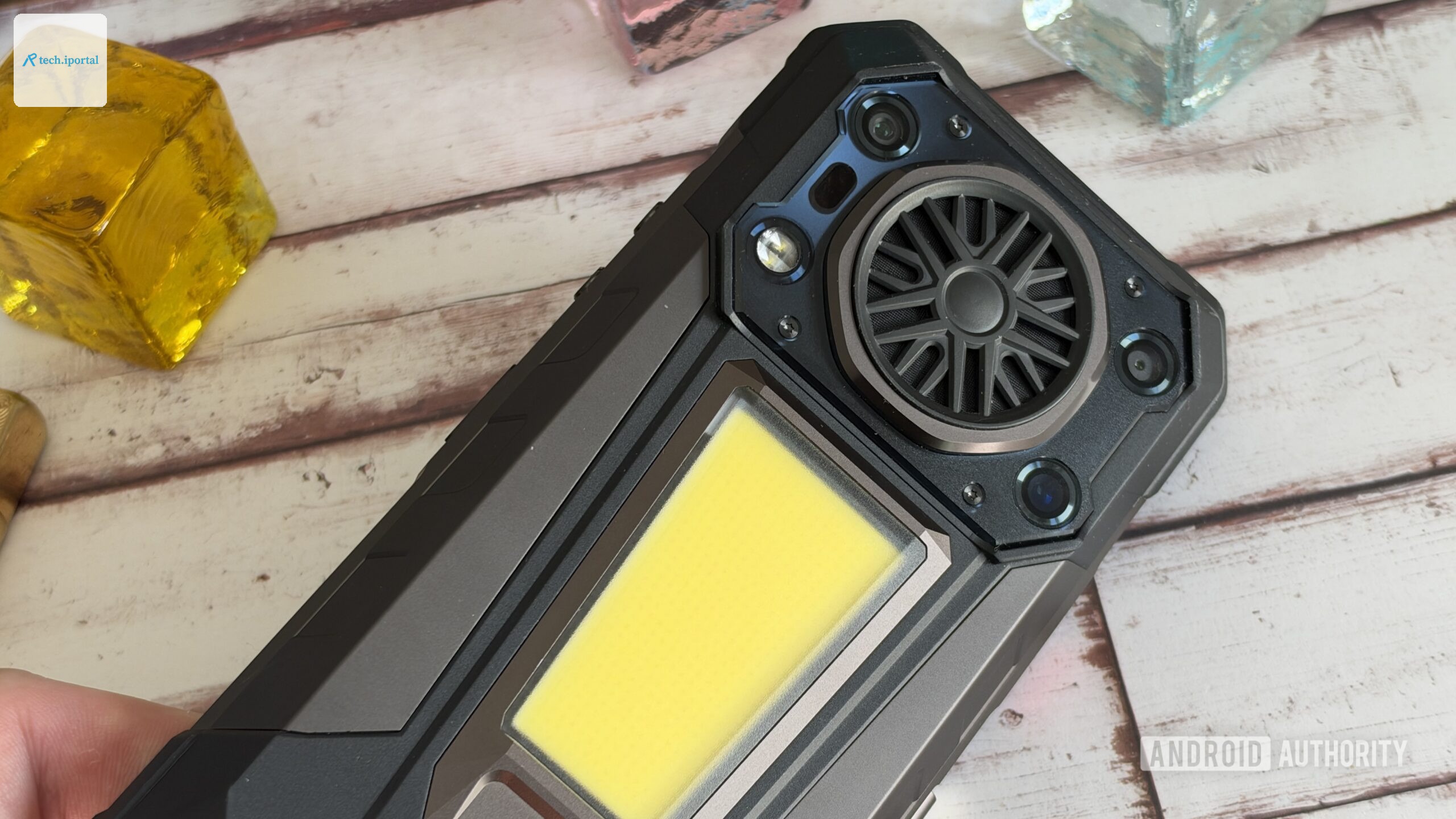 oukitel wp63 back speaker